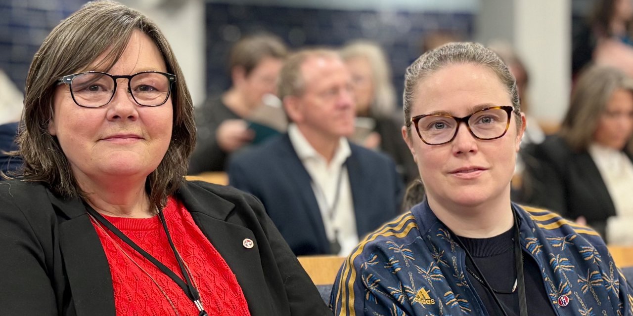 Første nestleder i NTL, Ellen Dalen, og forbundsleder Kjersti Barsok ved mellomoppgjørets åpning.