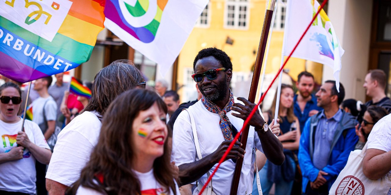 NTL delte fine øyeblikk og feststemning med over 100 000 deltakere i årets rekordstore Oslo Pride-parade.